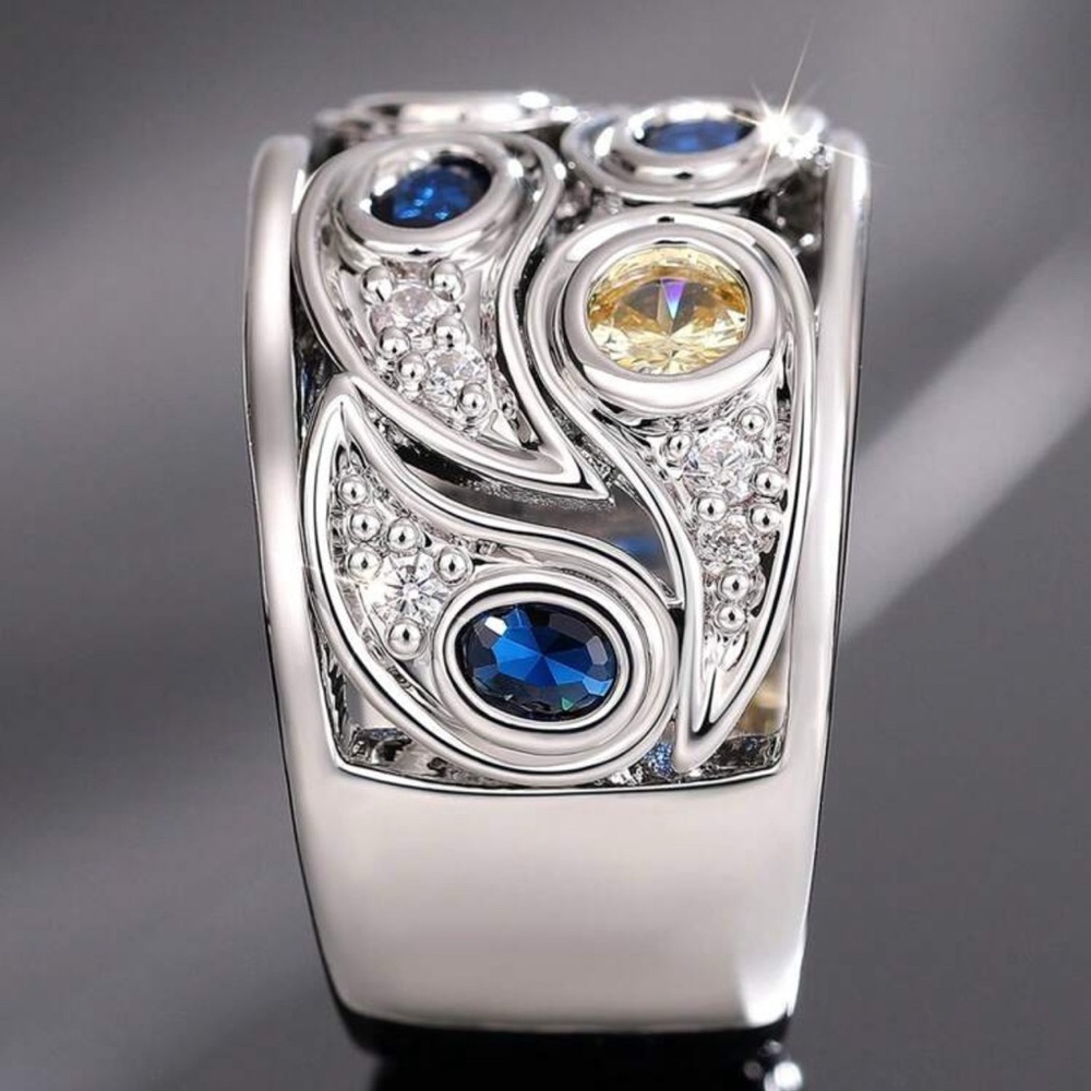 EMERALD FLOWER BRIDAL WEDDING RING - Picture 3 of 4